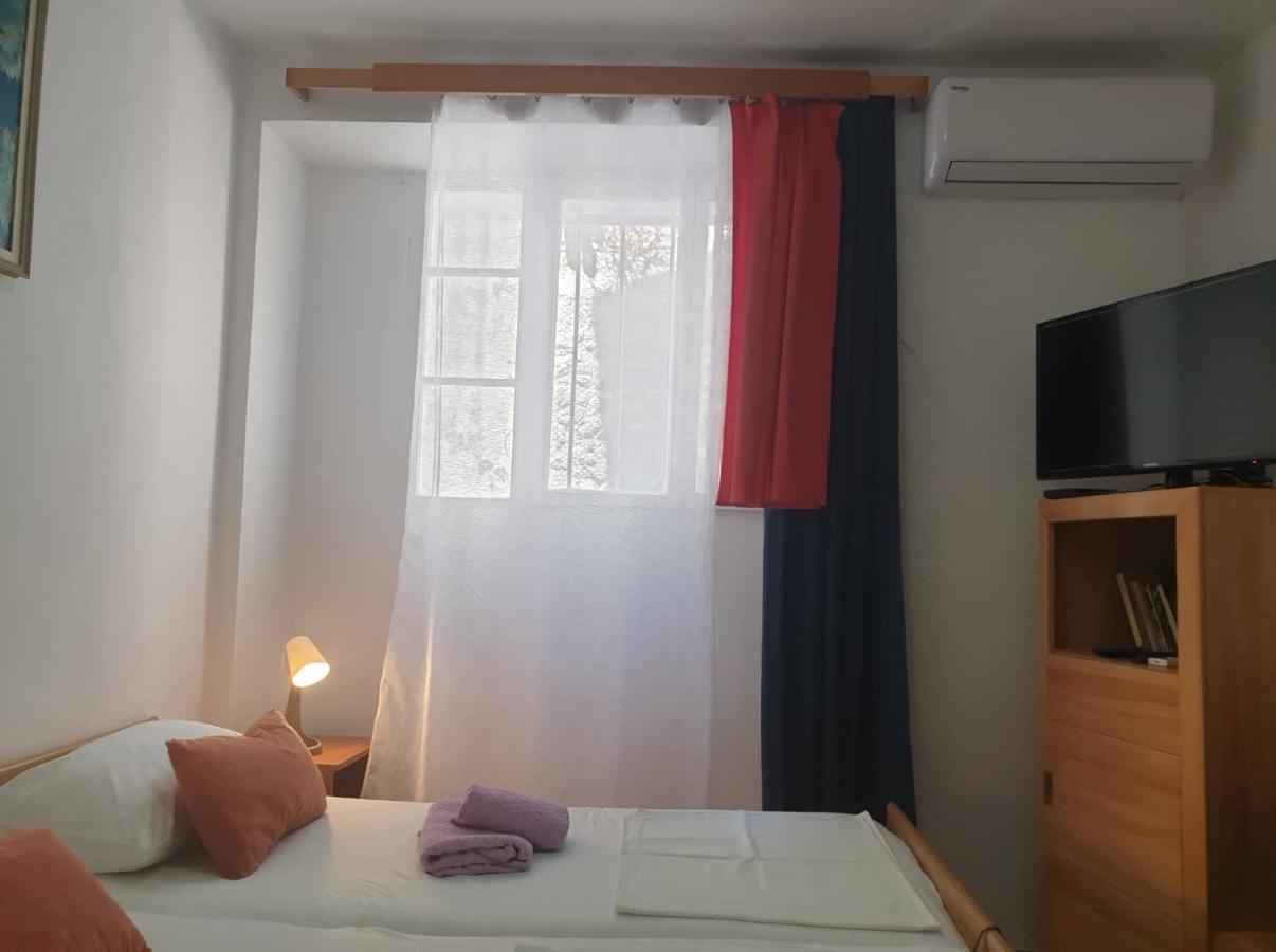 Apartmani Nedo สปลิท ภายนอก รูปภาพ