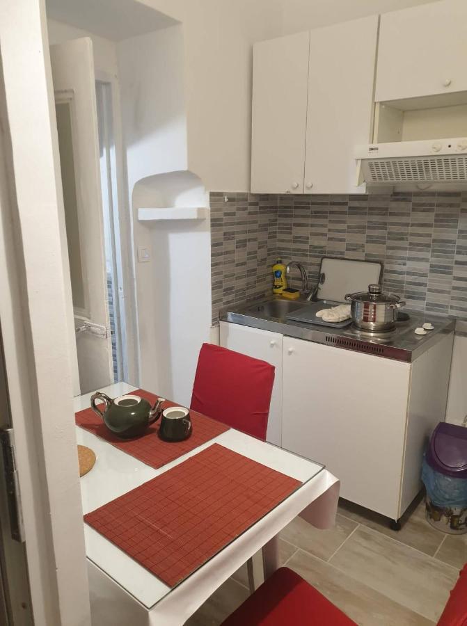 Apartmani Nedo สปลิท ภายนอก รูปภาพ