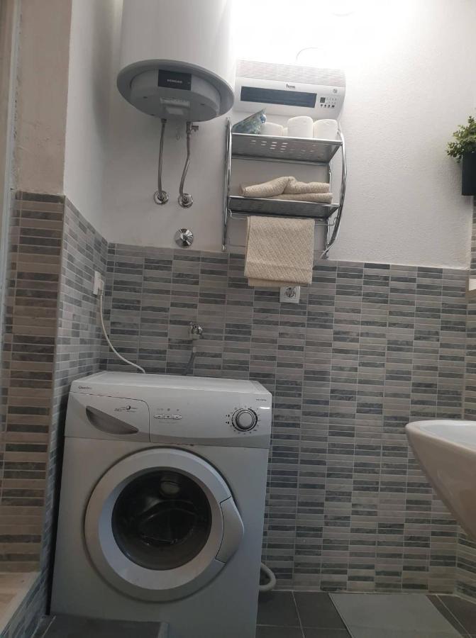 Apartmani Nedo สปลิท ภายนอก รูปภาพ